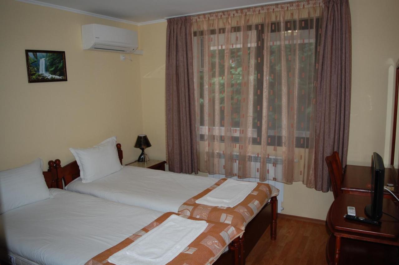 Mutafova House Hotel ตริยาฟนา ภายนอก รูปภาพ