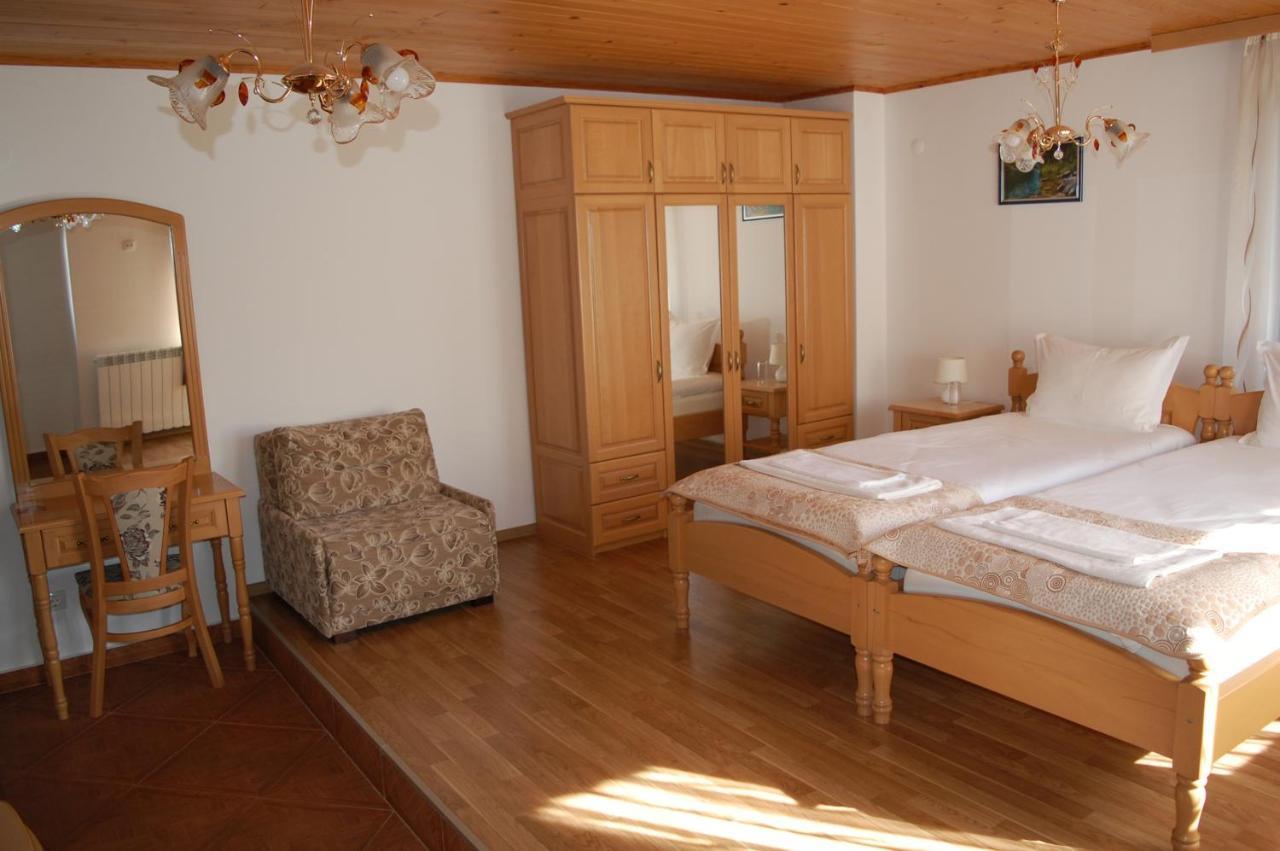 Mutafova House Hotel ตริยาฟนา ภายนอก รูปภาพ